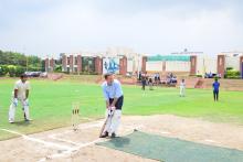Minister for Trade, Tourism and Investment, the Hon Steven Ciobo MP, playing a friendly cricket match with students of Kothari International School, Noida, 31 August 2017.